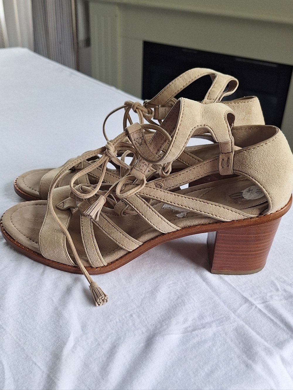 Frye Lace Up Heeled Sandals Size 10 Tan Leather Gladiator Block Heel